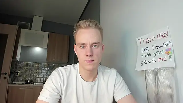 Snapshot of Kevin_Young_Cat chatting on 10/08/25, 04:51 Kevin Young Cat online show from 10/08/25, 04:51