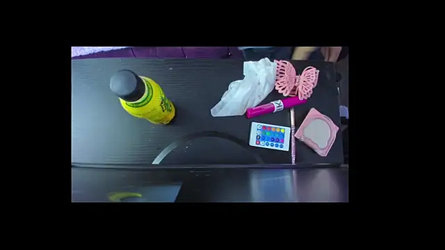 Miaa Davis  online show from 02/22/26, 02:36