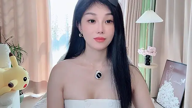 Xiatian520  online show from 10/03/25, 05:31