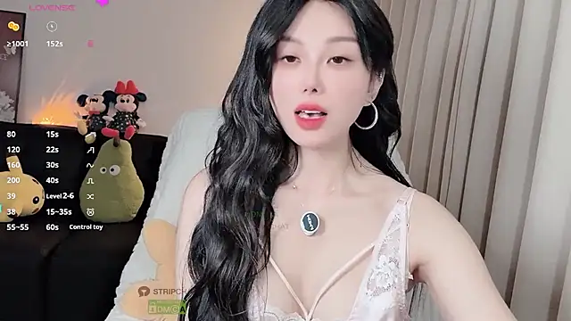 Xiatian520  online show from 02/01/26, 05:22