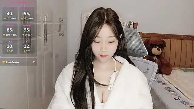 Xiaotantan-99 online show from 10/24/25, 07:46