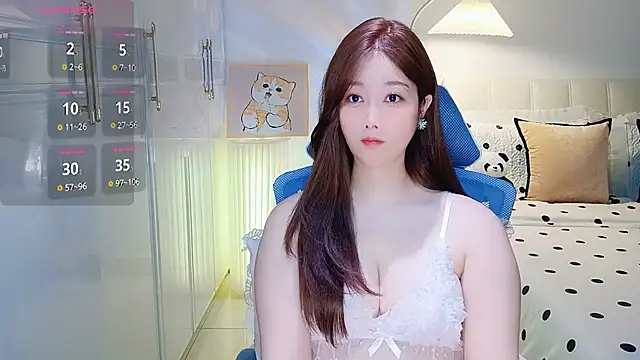Xiaotantan-99 online show from 05/13/26, 07:32