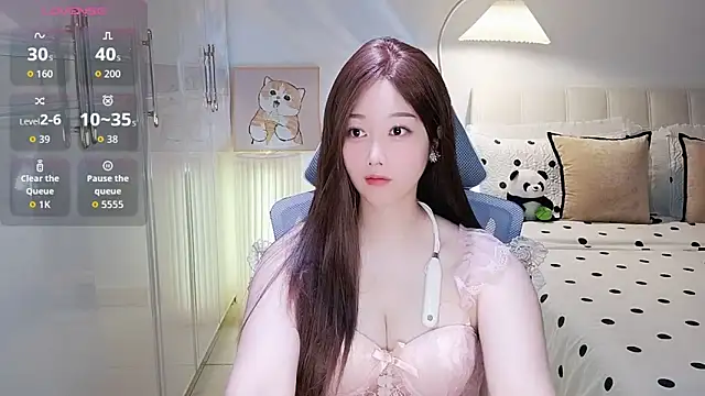 Xiaotantan-99 online show from 05/27/26, 07:32