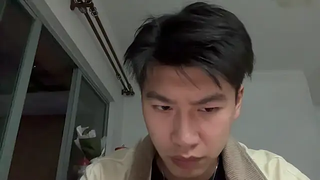 Snapshot of heywilliam chatting on 10/21/25, 01:32 heywilliam online show from 10/21/25, 01:32