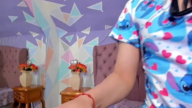 CloeyGraweing online show from 12/01/25, 11:44