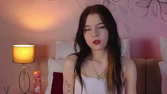 Snapshot of Angel__Rosse chatting on 06/11/26, 04:48 Angel Rosse online show from 06/11/26, 04:48