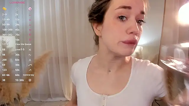 Snapshot of DiscoPotato chatting on 11/20/25, 09:54 DiscoPotato online show from 11/20/25, 09:54