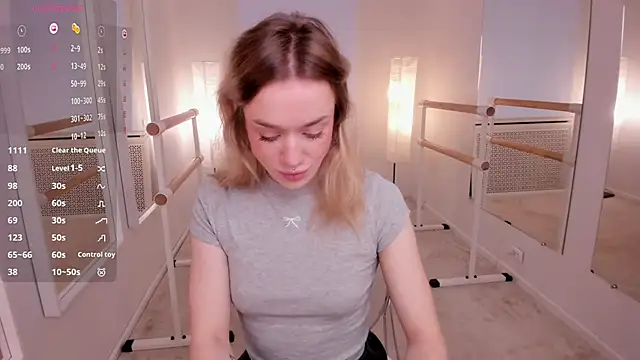 Snapshot of DiscoPotato chatting on 10/29/25, 12:59 DiscoPotato online show from 10/29/25, 12:59