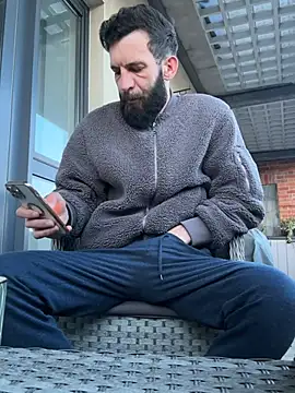 Michel huge online show from 04/12/26, 05:44