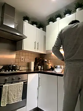 Michel huge online show from 11/11/25, 07:14