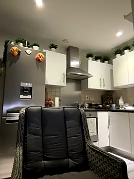 Michel huge online show from 11/01/25, 05:36