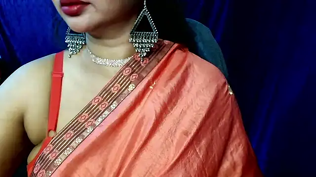 QUEEN SAKHI- online show from 04/07/26, 10:17