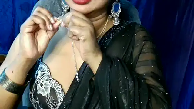 QUEEN SAKHI- online show from 03/02/26, 06:15