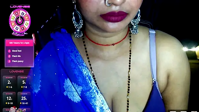 Snapshot of QUEEN_SAKHI- chatting on 07/10/26, 05:57 QUEEN SAKHI- online show from 07/10/26, 05:57
