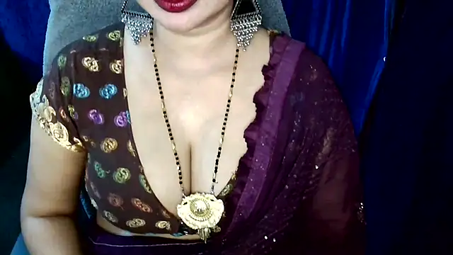 QUEEN SAKHI- online show from 04/26/26, 03:31