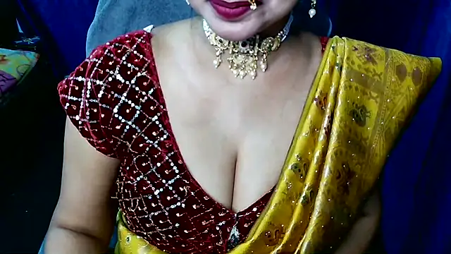 QUEEN SAKHI- online show from 03/19/26, 04:56