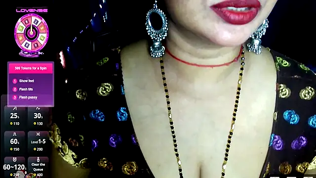 Snapshot of QUEEN_SAKHI- chatting on 07/12/26, 06:09 QUEEN SAKHI- online show from 07/12/26, 06:09