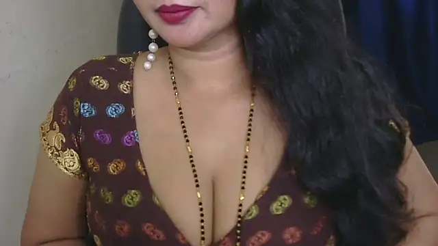 QUEEN SAKHI- online show from 11/07/25, 07:13