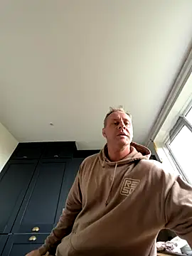 backdoorgalore4you online show from 12/05/25, 10:03