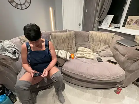 backdoorgalore4you online show from 03/05/26, 10:16