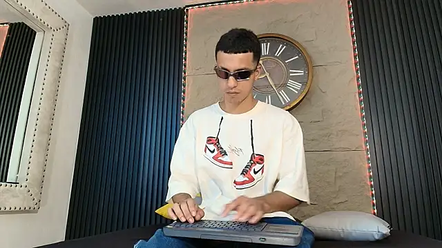 Marcus Jeron online show from 05/10/26, 09:05