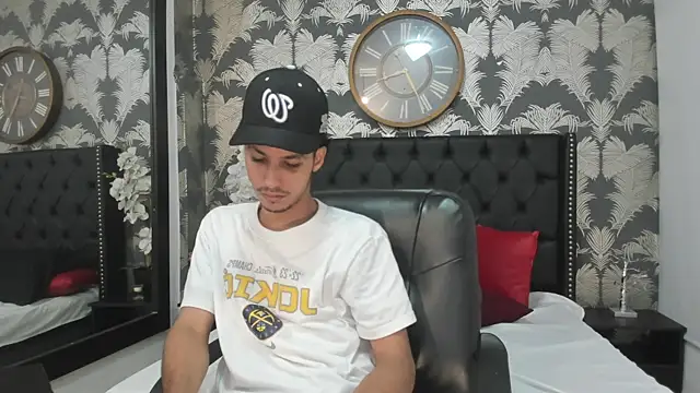 Marcus Jeron online show from 10/31/25, 09:00