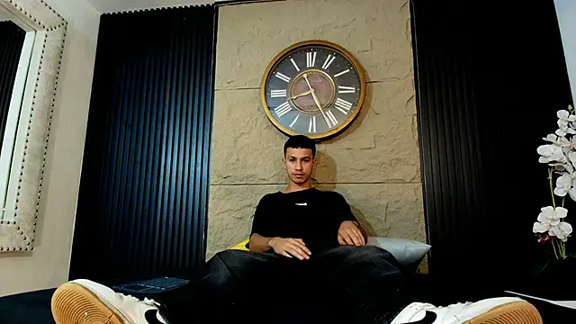 Marcus Jeron online show from 05/03/26, 01:22