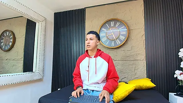 Marcus Jeron online show from 05/10/26, 02:04