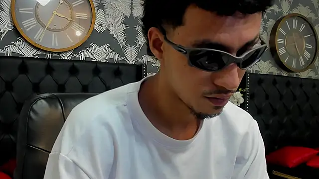 Snapshot of Marcus_Jeron chatting on 09/09/25, 05:33 Marcus Jeron online show from 09/09/25, 05:33