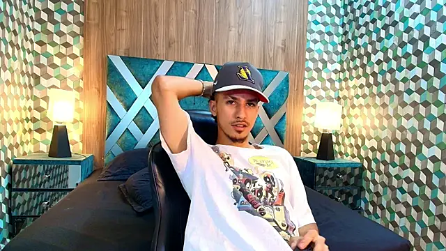 Marcus Jeron online show from 12/15/25, 05:41