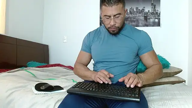 AntonyDAngelo25 online show from 09/14/25, 09:26