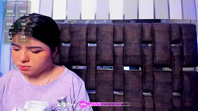 Snapshot of EmilyANDrew_ chatting on 10/14/25, 04:57 EmilyANDrew online show from 10/14/25, 04:57