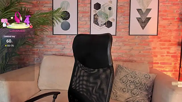 Camila Bustamante online show from 04/08/26, 07:26