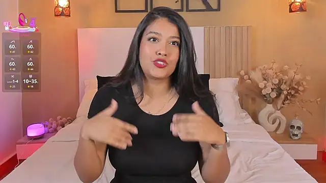 Camila Bustamante online show from 10/16/25, 04:04