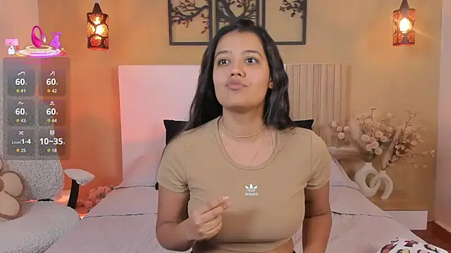 Snapshot of Camila_Bustamante chatting on 11/10/25, 03:17 Camila Bustamante online show from 11/10/25, 03:17