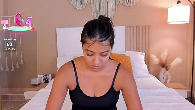Camila Bustamante online show from 04/22/26, 02:35