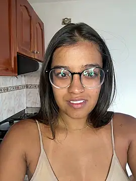 Camila Bustamante online show from 03/27/26, 04:19