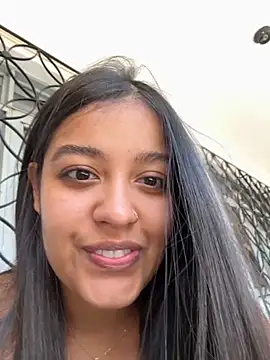 Snapshot of Camila_Bustamante chatting on 10/21/25, 05:12 Camila Bustamante online show from 10/21/25, 05:12