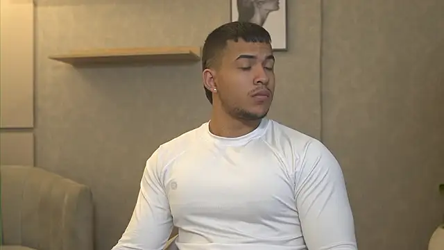 Thiago Valente online show from 02/24/26, 01:45