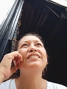 Snapshot of marinita13 chatting on 05/31/26, 04:13 marinita13 online show from 05/31/26, 04:13