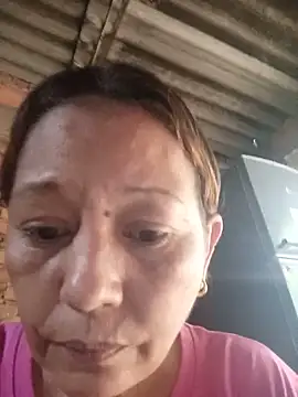 Snapshot of marinita13 chatting on 05/24/26, 04:18 marinita13 online show from 05/24/26, 04:18