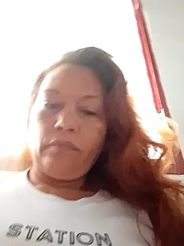 Snapshot of marinita13 chatting on 04/24/26, 12:40 marinita13 online show from 04/24/26, 12:40