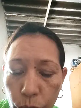 marinita13 online show from 09/15/25, 07:03