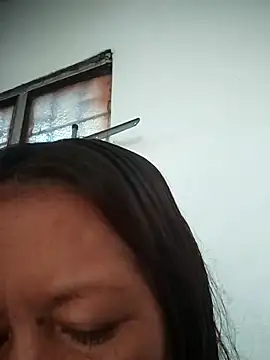 marinita13 online show from 10/30/25, 09:33