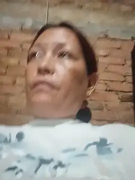 Snapshot of marinita13 chatting on 05/29/26, 03:12 marinita13 online show from 05/29/26, 03:12