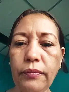 marinita13 online show from 12/17/25, 11:37