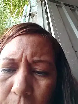 Snapshot of marinita13 chatting on 01/05/26, 06:44 marinita13 online show from 01/05/26, 06:44