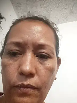 marinita13 online show from 10/17/25, 02:26