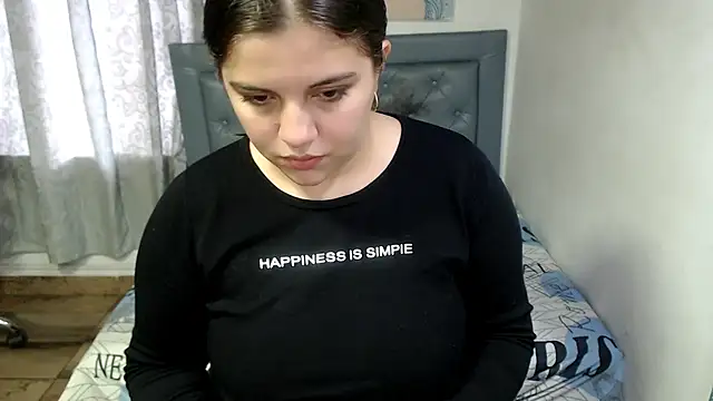 sarah aguilar online show from 04/28/26, 02:54