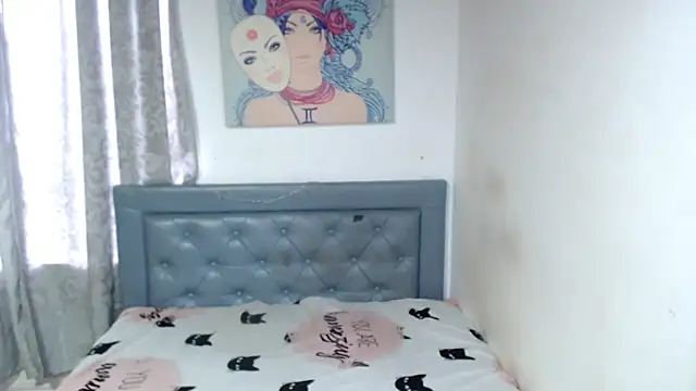 Snapshot of sarah_aguilar chatting on 10/28/25, 03:33 sarah aguilar online show from 10/28/25, 03:33